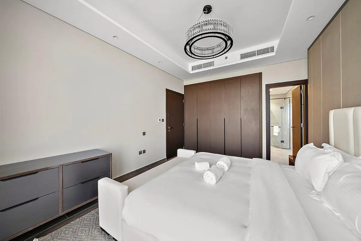 First Class 1Br Elegant Modern Retreat Dubai Apartment