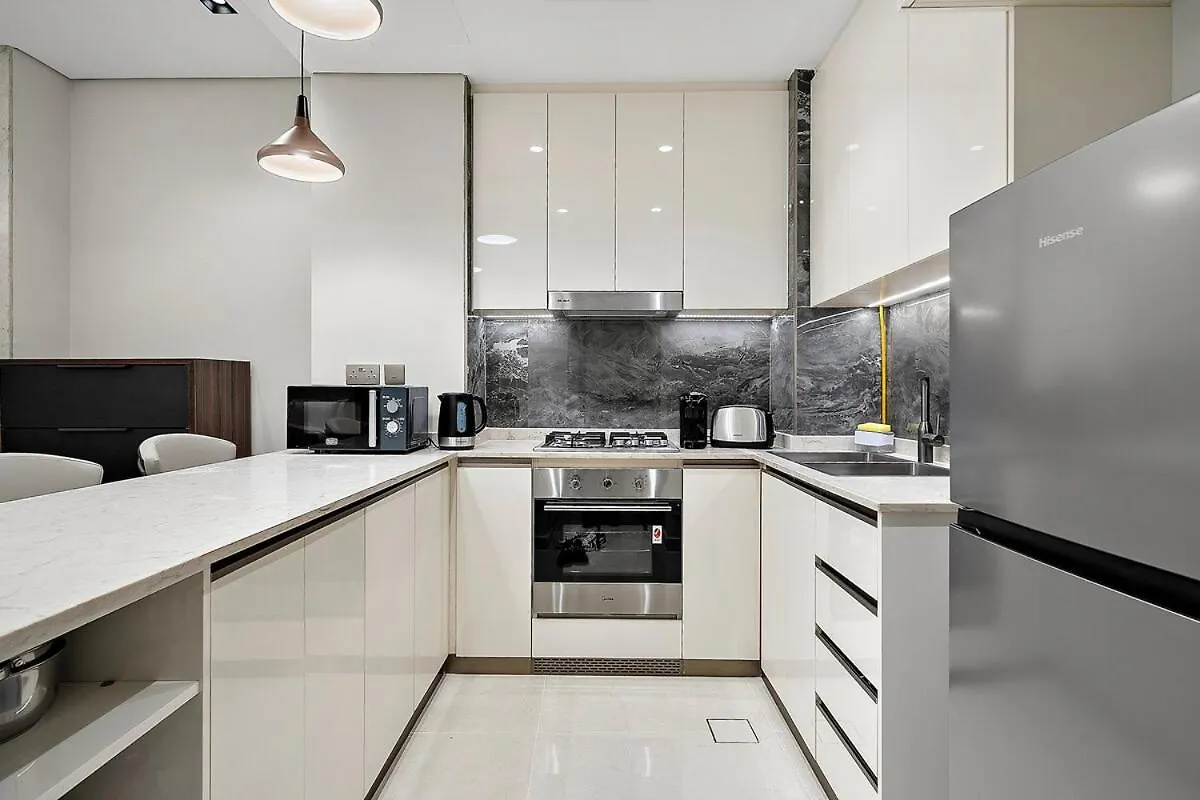 Apartment First Class 1Br Elegant Modern Retreat Dubai